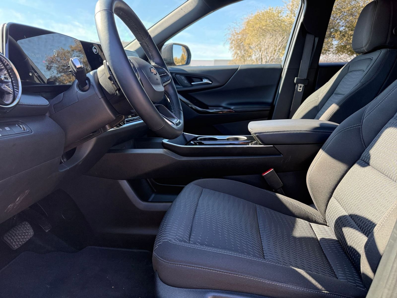 Thumbnail: 2025 Chevrolet Equinox - 28