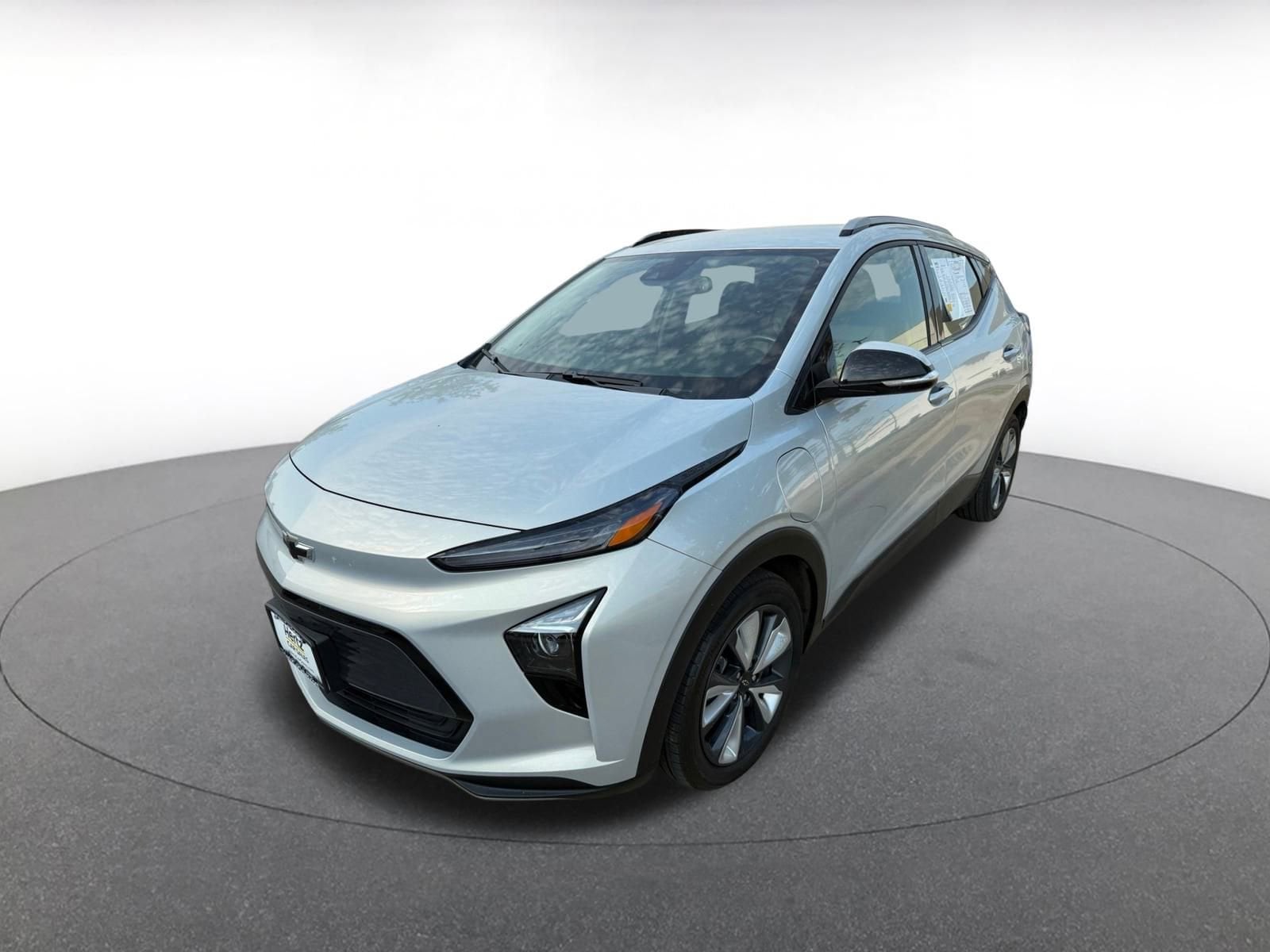 Thumbnail: 2023 Chevrolet Bolt EUV - 2