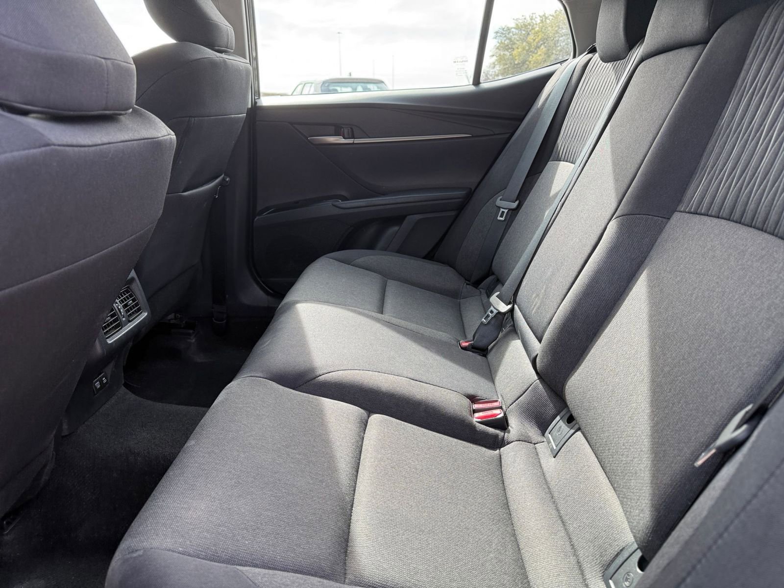 Thumbnail: 2025 Toyota Camry - 27