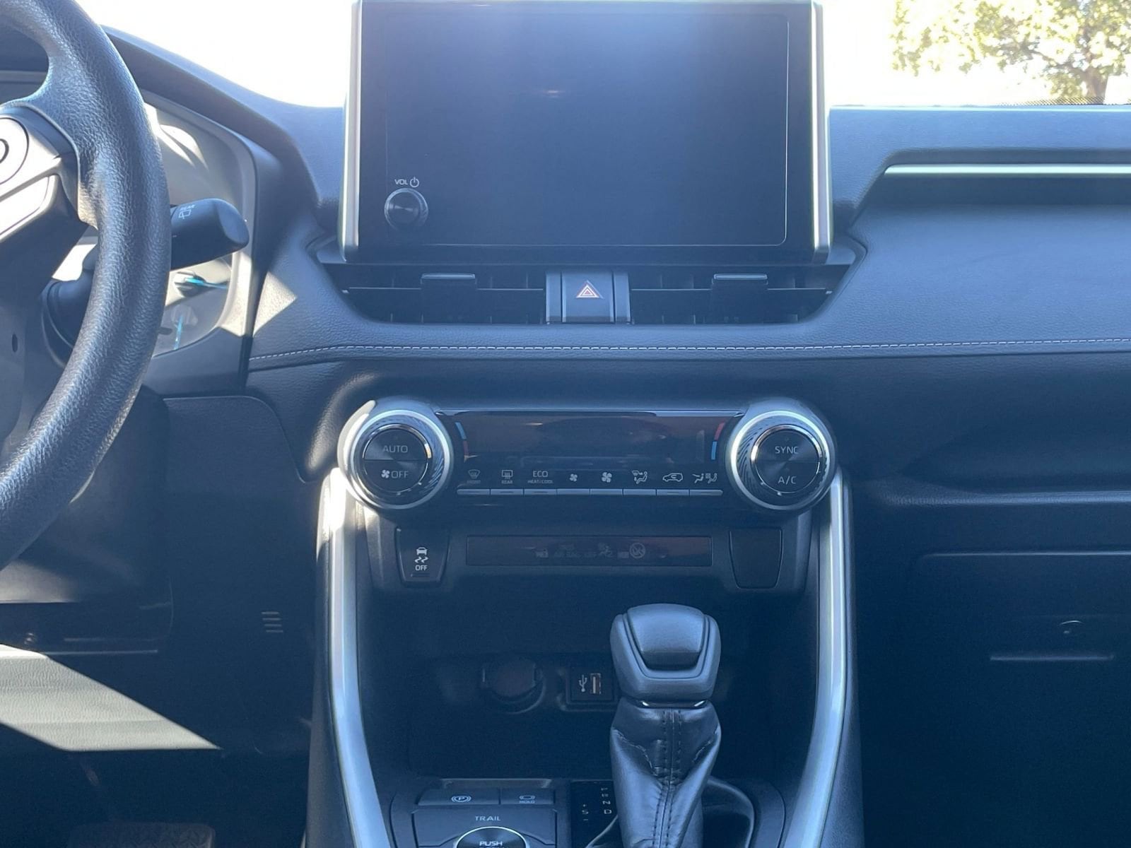 Thumbnail: 2025 Toyota RAV4 - 18