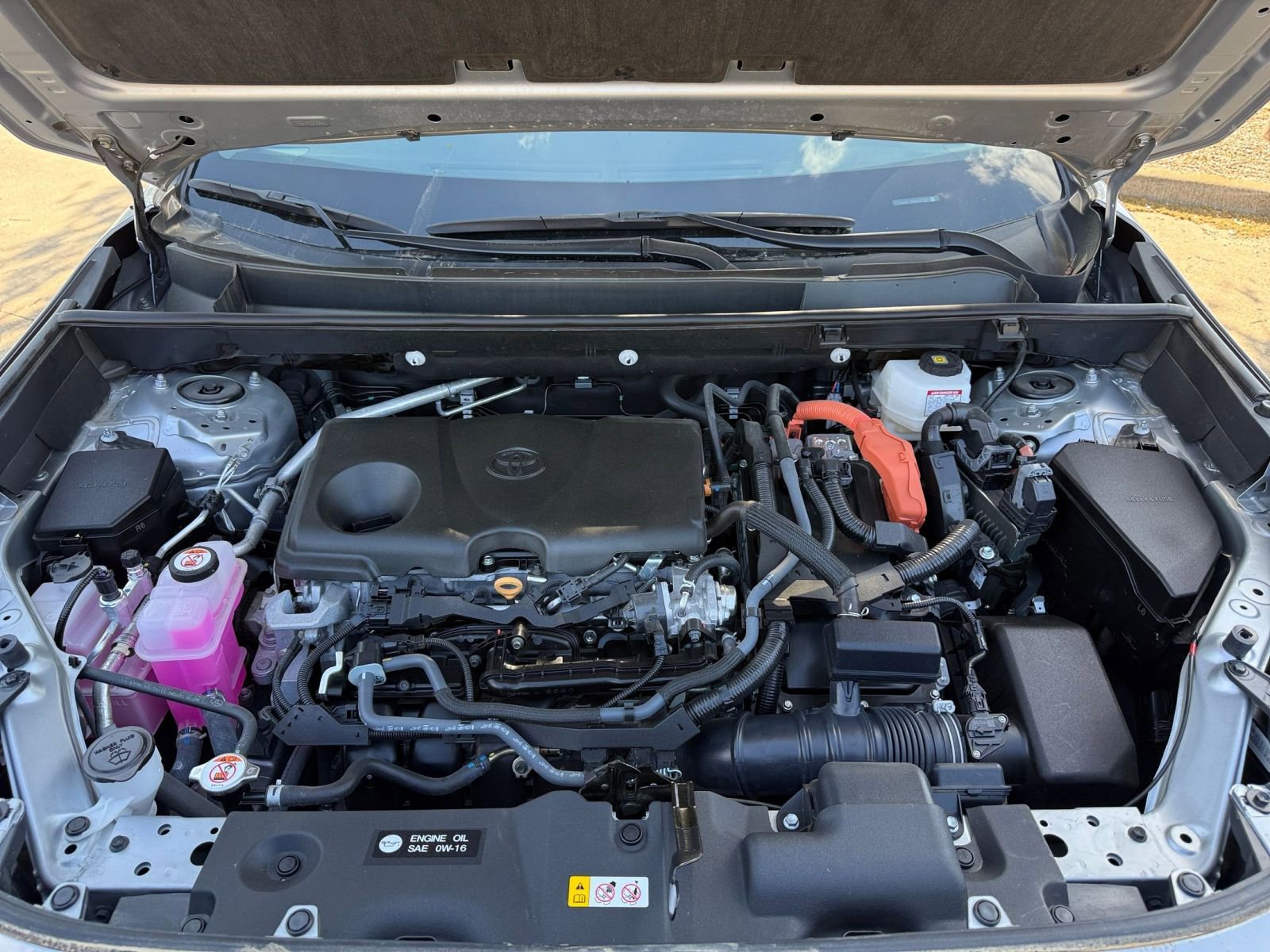 Thumbnail: 2025 Toyota RAV4 - 32