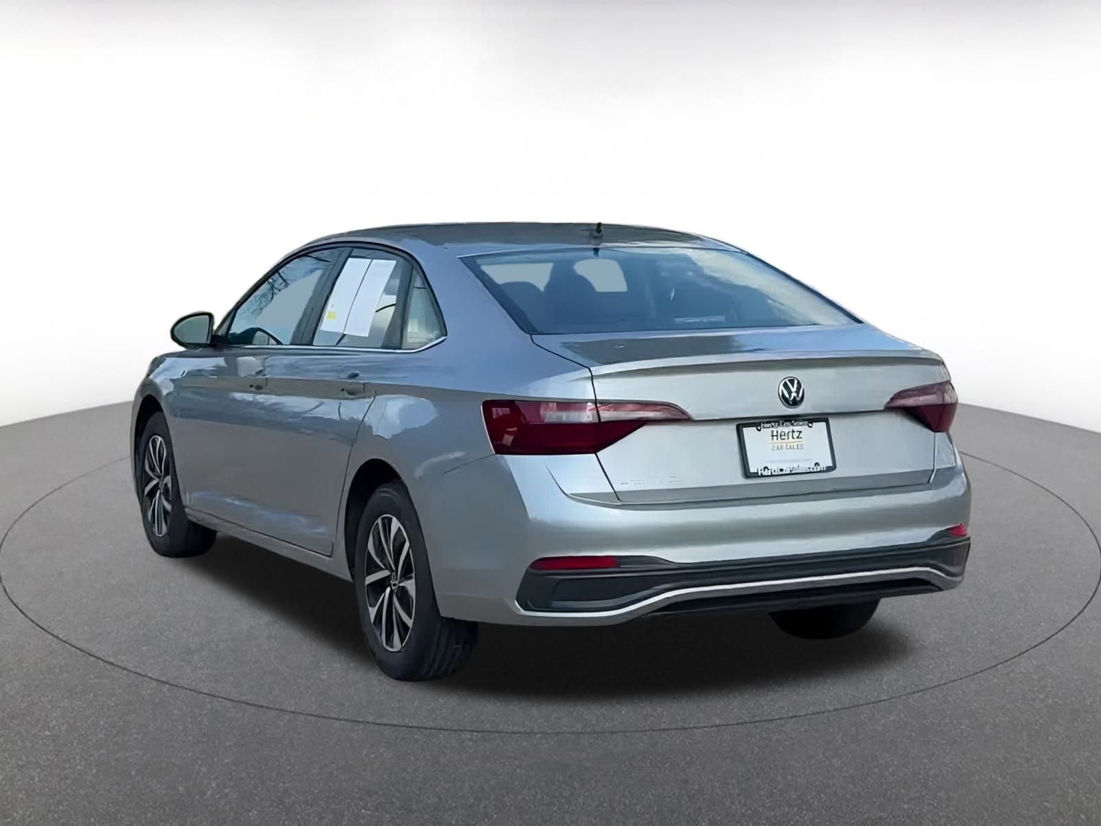 Thumbnail: 2024 Volkswagen Jetta - 5