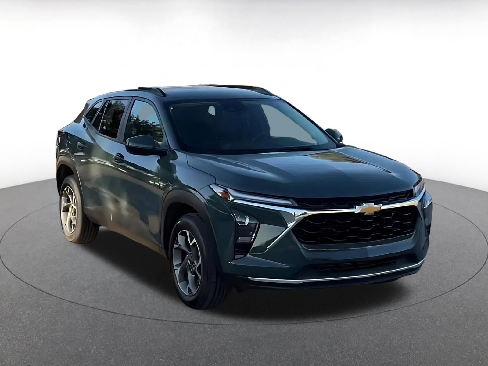 Thumbnail: 2025 Chevrolet Trax - 3