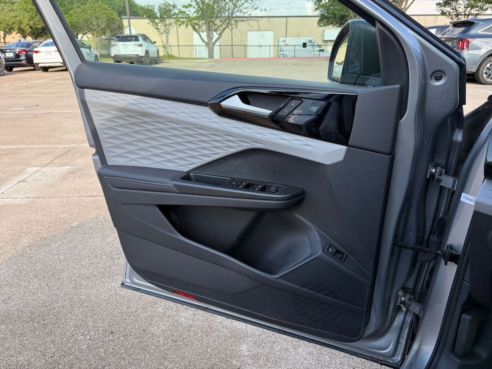 Thumbnail: 2024 Volkswagen Taos - 18