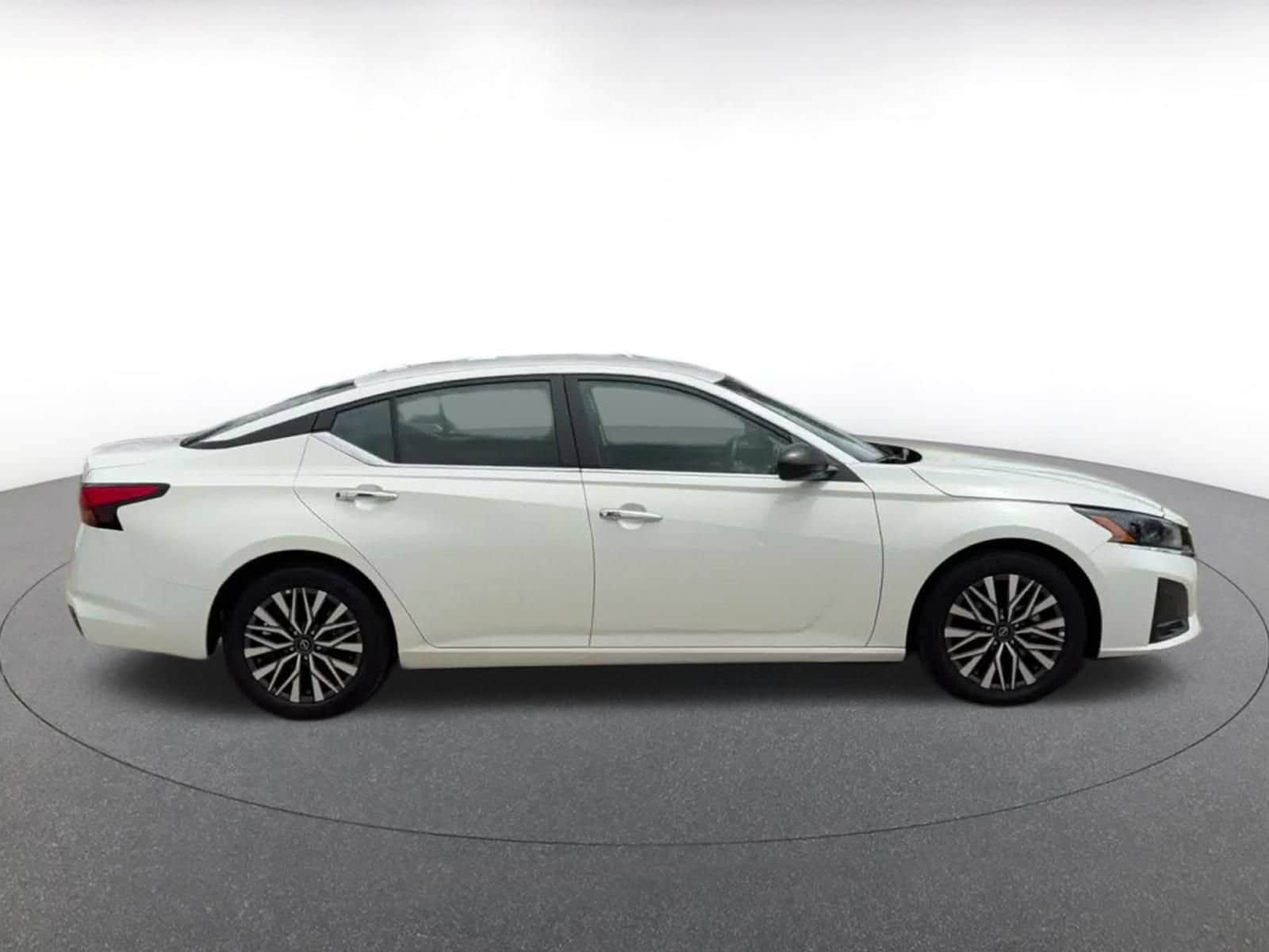 Thumbnail: 2025 Nissan Altima - 15
