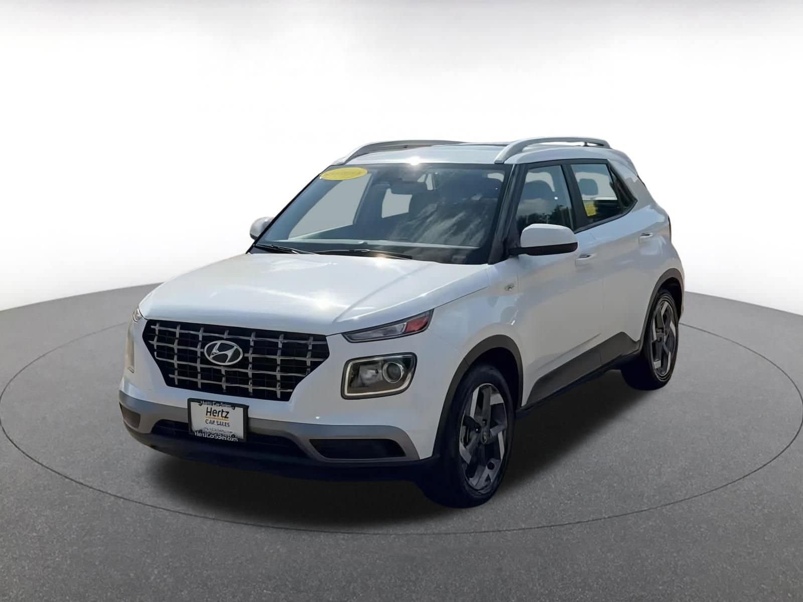 Thumbnail: 2023 Hyundai Venue - 7