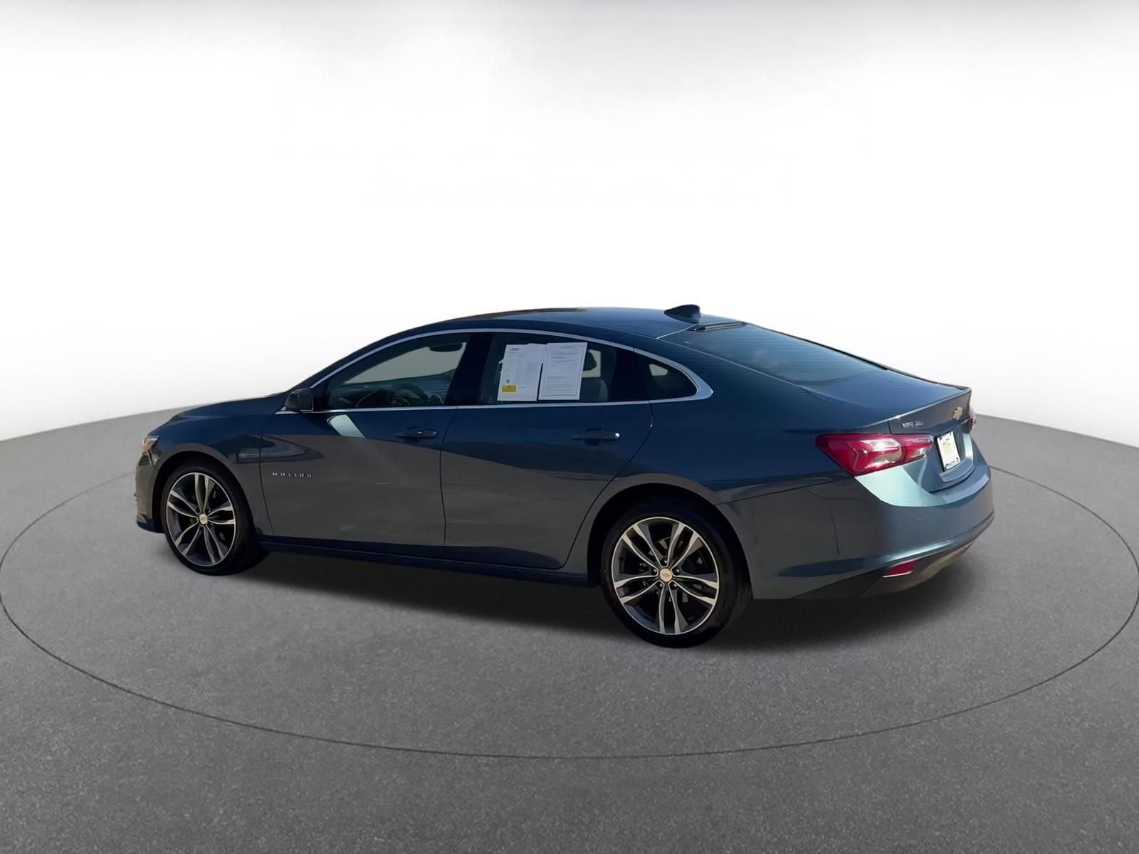 Thumbnail: 2024 Chevrolet Malibu - 10