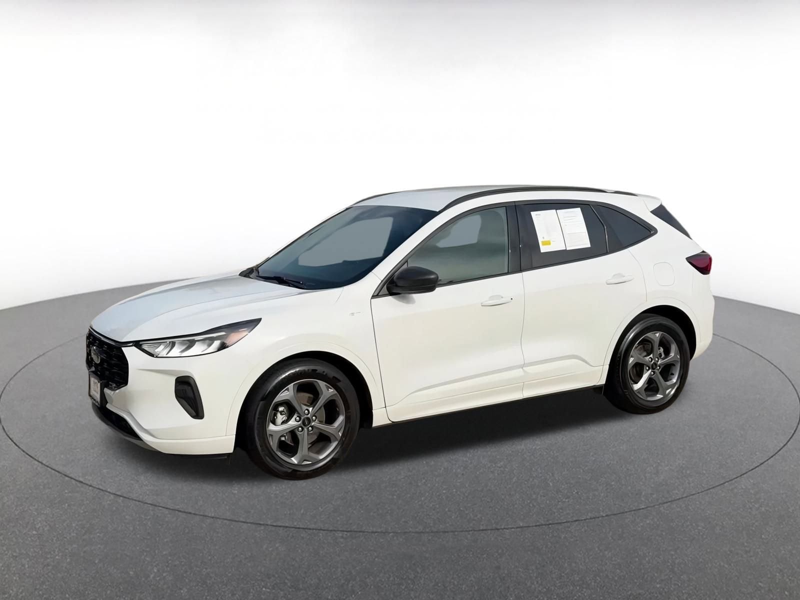 Thumbnail: 2023 Ford Escape - 8