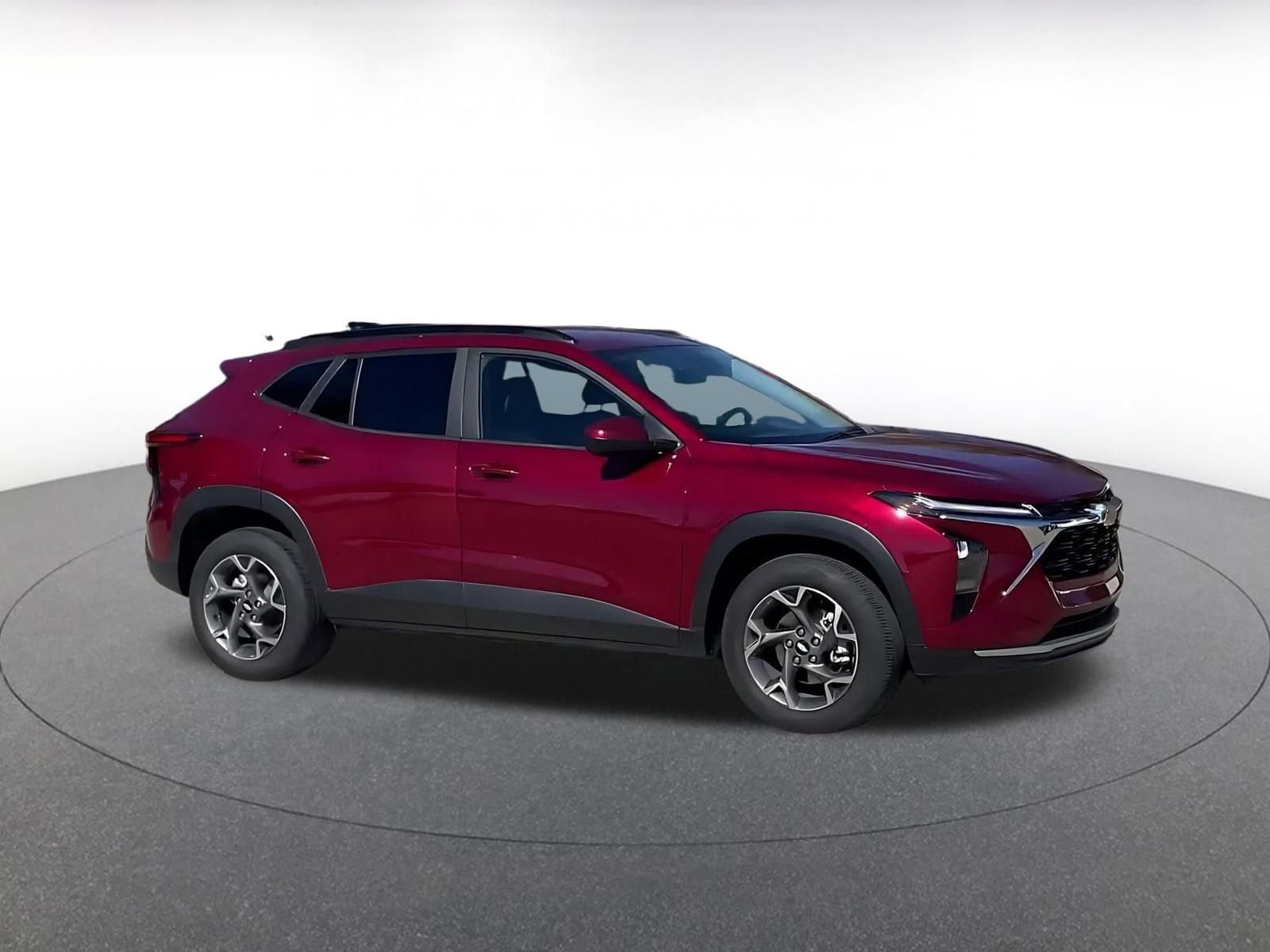 Thumbnail: 2025 Chevrolet Trax - 2