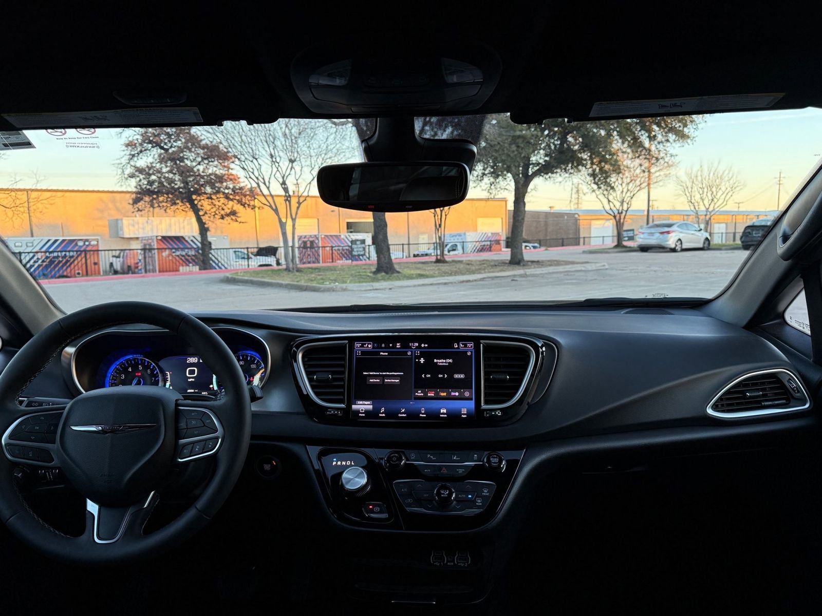 Thumbnail: 2025 Chrysler Pacifica - 35