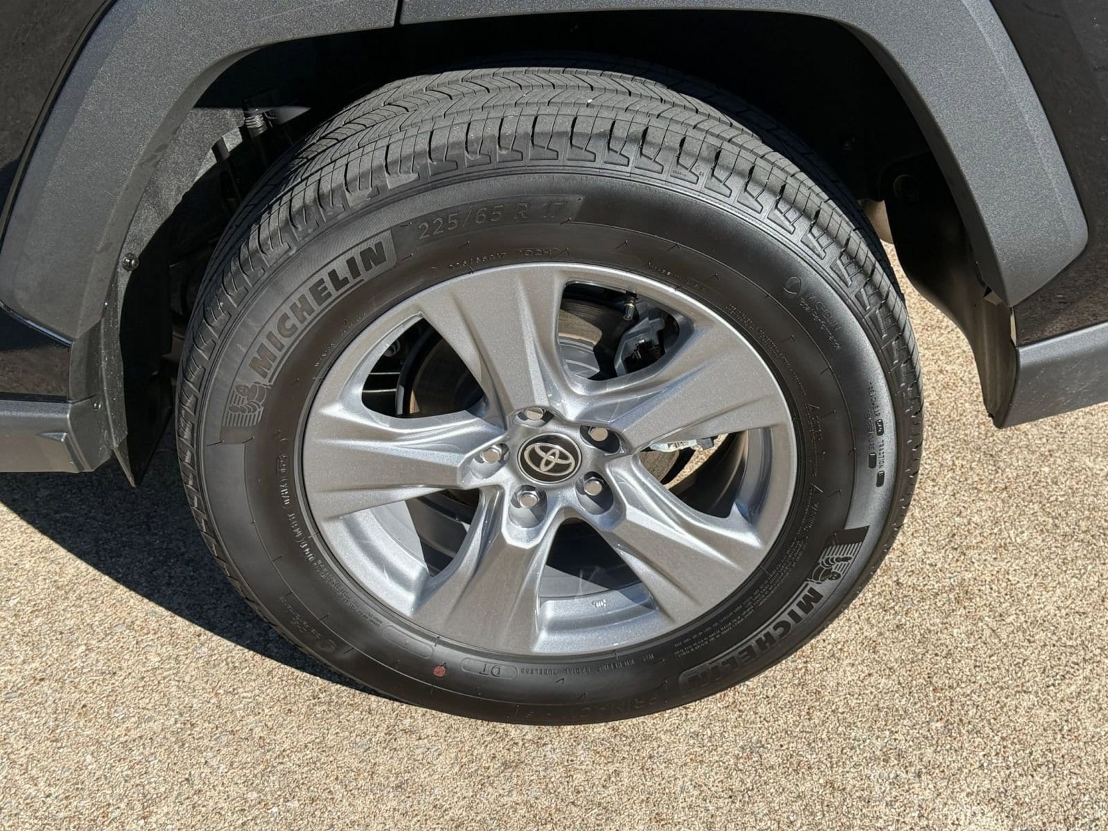 Thumbnail: 2025 Toyota RAV4 - 30