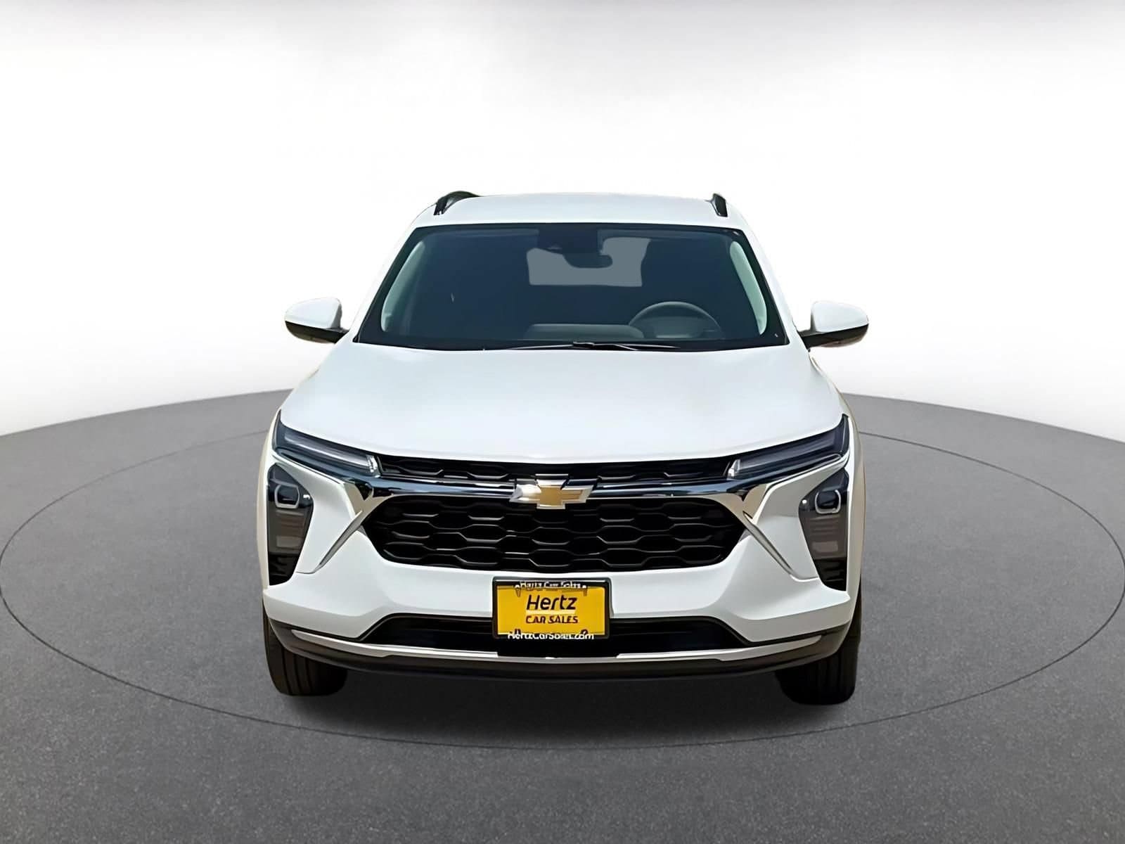 Thumbnail: 2025 Chevrolet Trax - 4