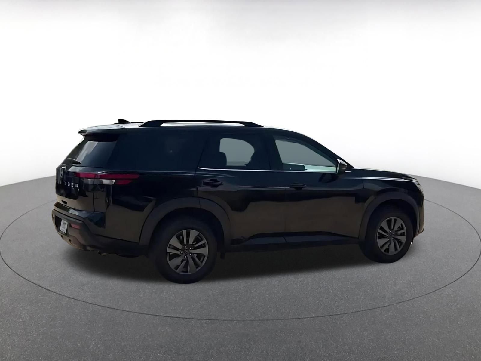 Thumbnail: 2025 Nissan Pathfinder - 15