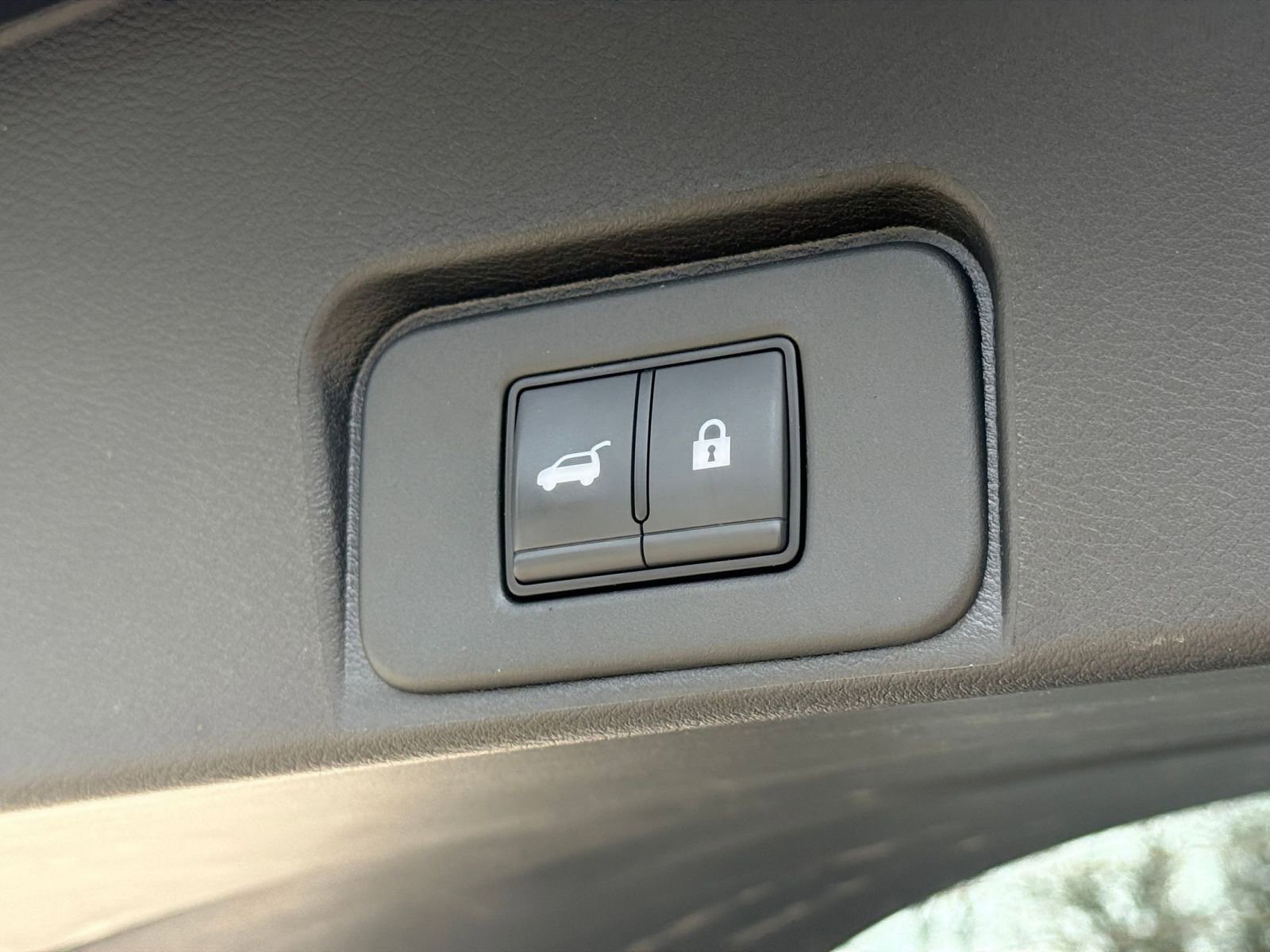 Thumbnail: 2025 Nissan Rogue - 24