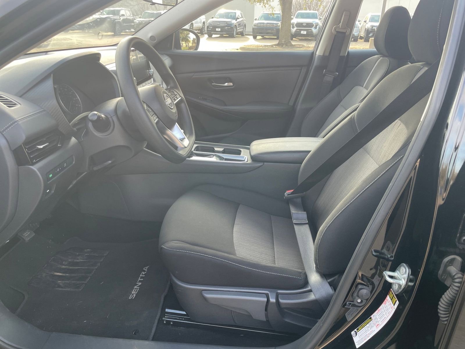 Thumbnail: 2025 Nissan Sentra - 30