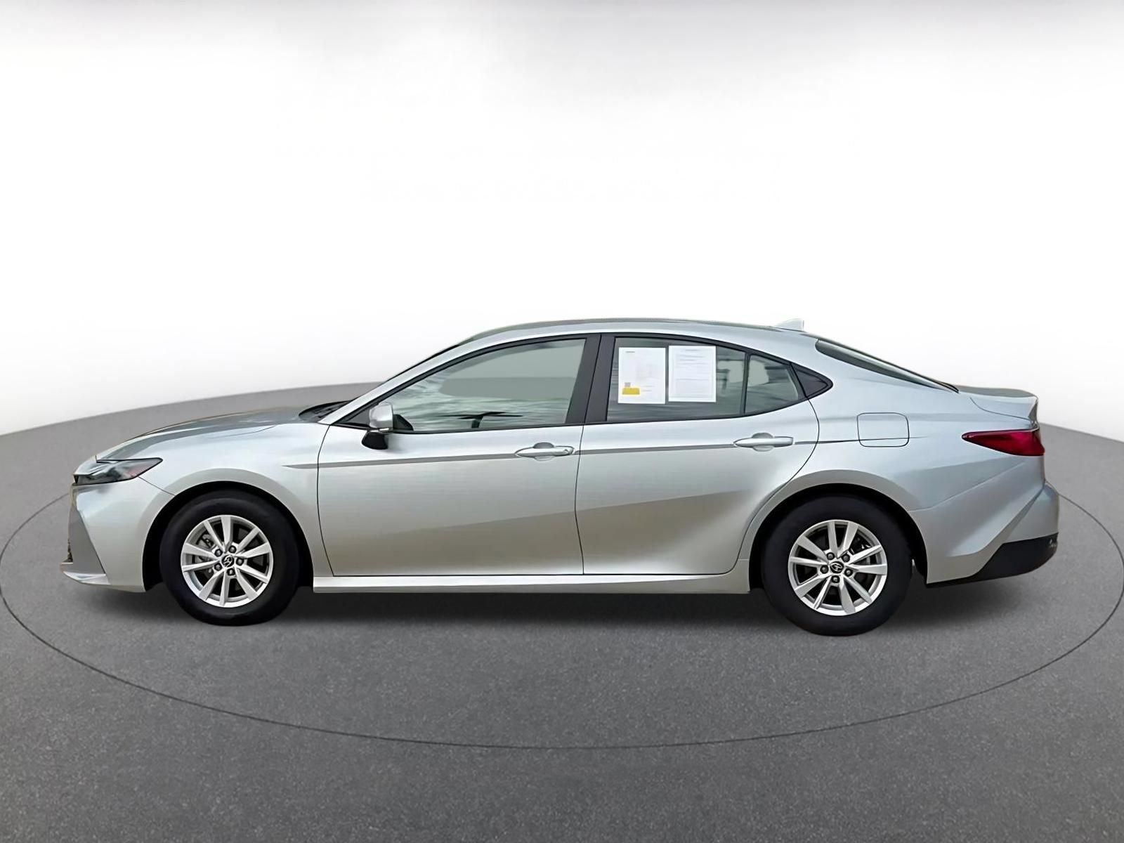 Thumbnail: 2025 Toyota Camry - 9