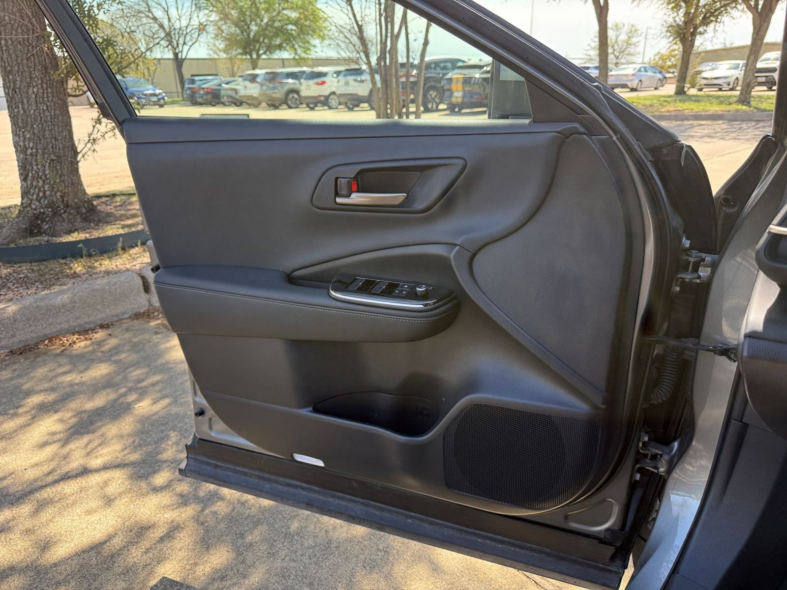 Thumbnail: 2025 Toyota Crown - 18