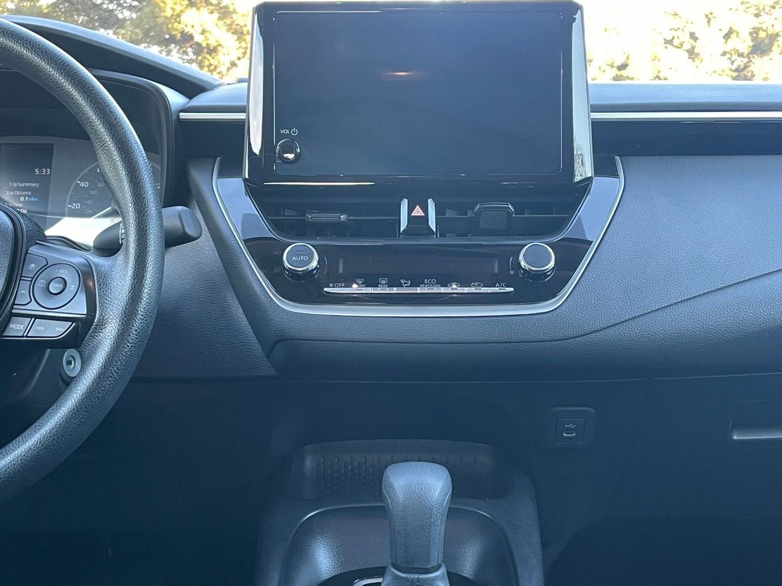 Thumbnail: 2025 Toyota Corolla - 18