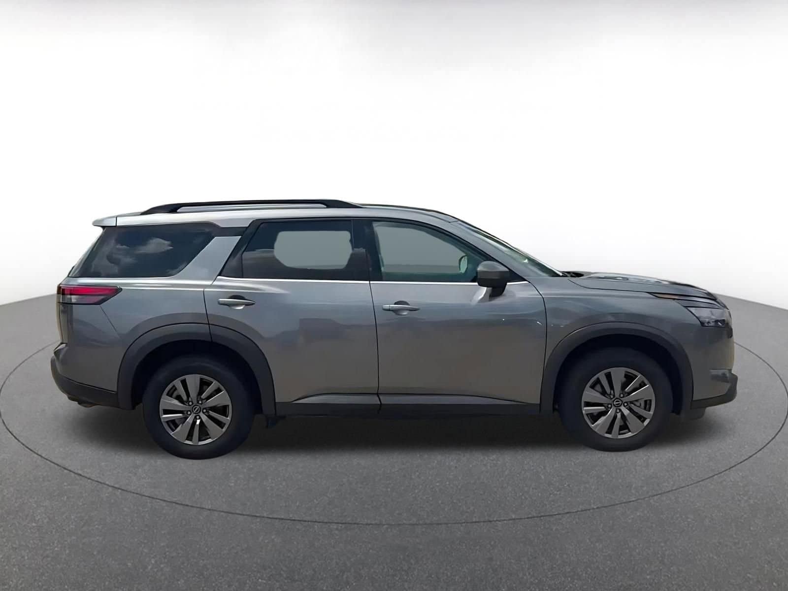 Thumbnail: 2025 Nissan Pathfinder - 16