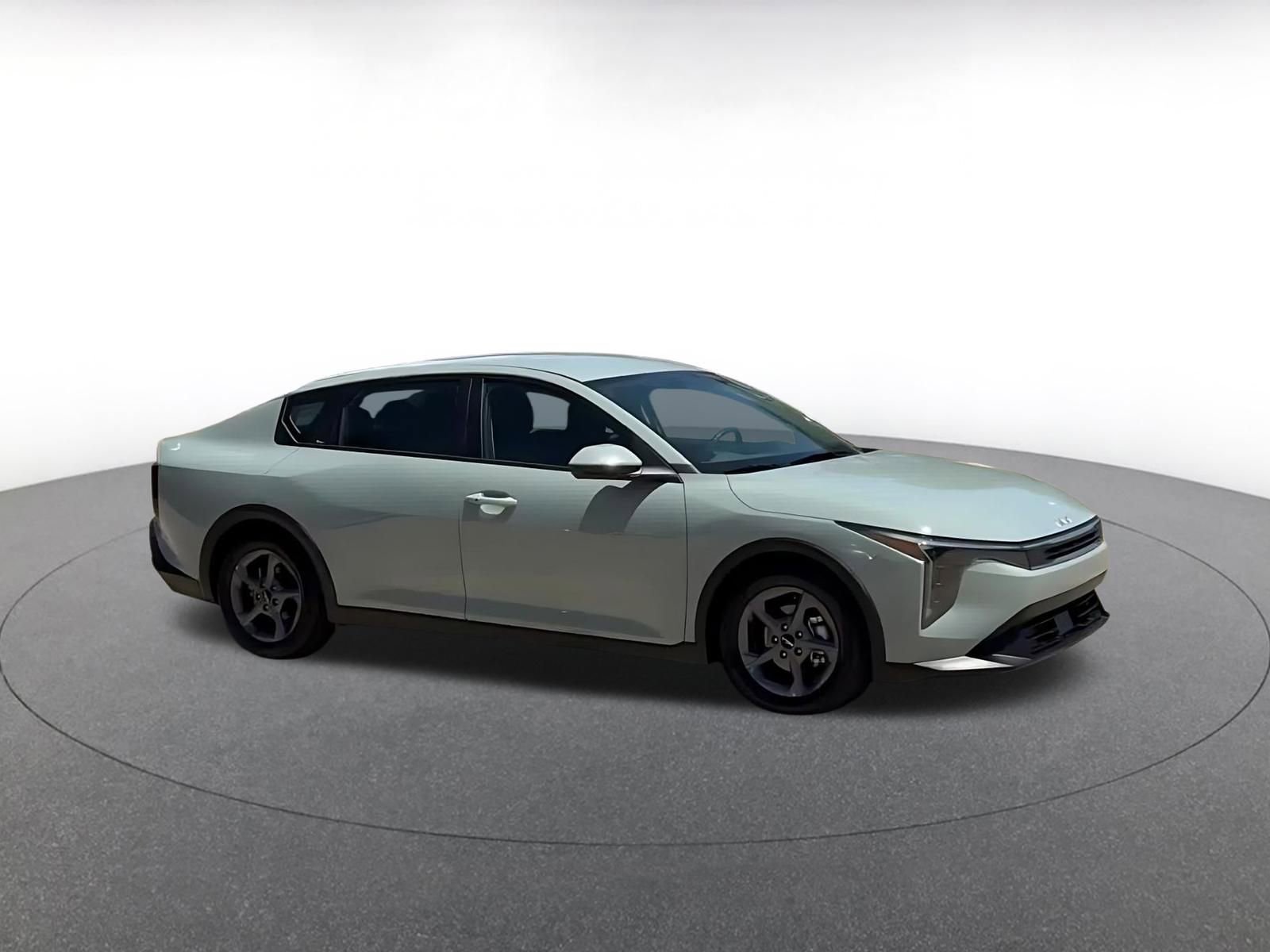 Thumbnail: 2025 Kia K4 - 2