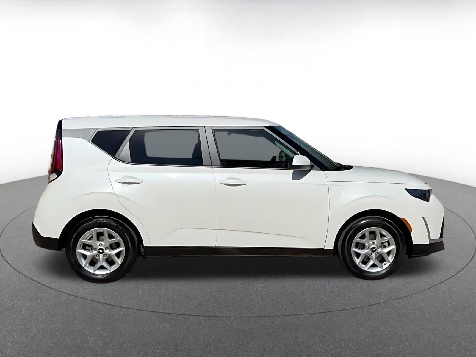 Thumbnail: 2025 Kia Soul - 16