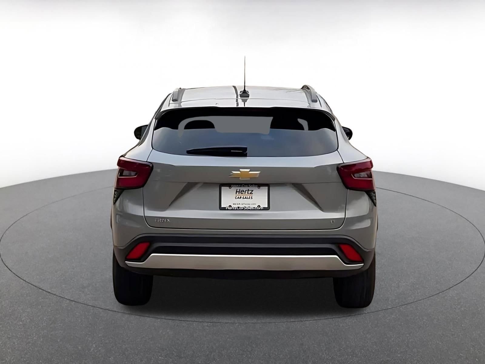 Thumbnail: 2025 Chevrolet Trax - 12