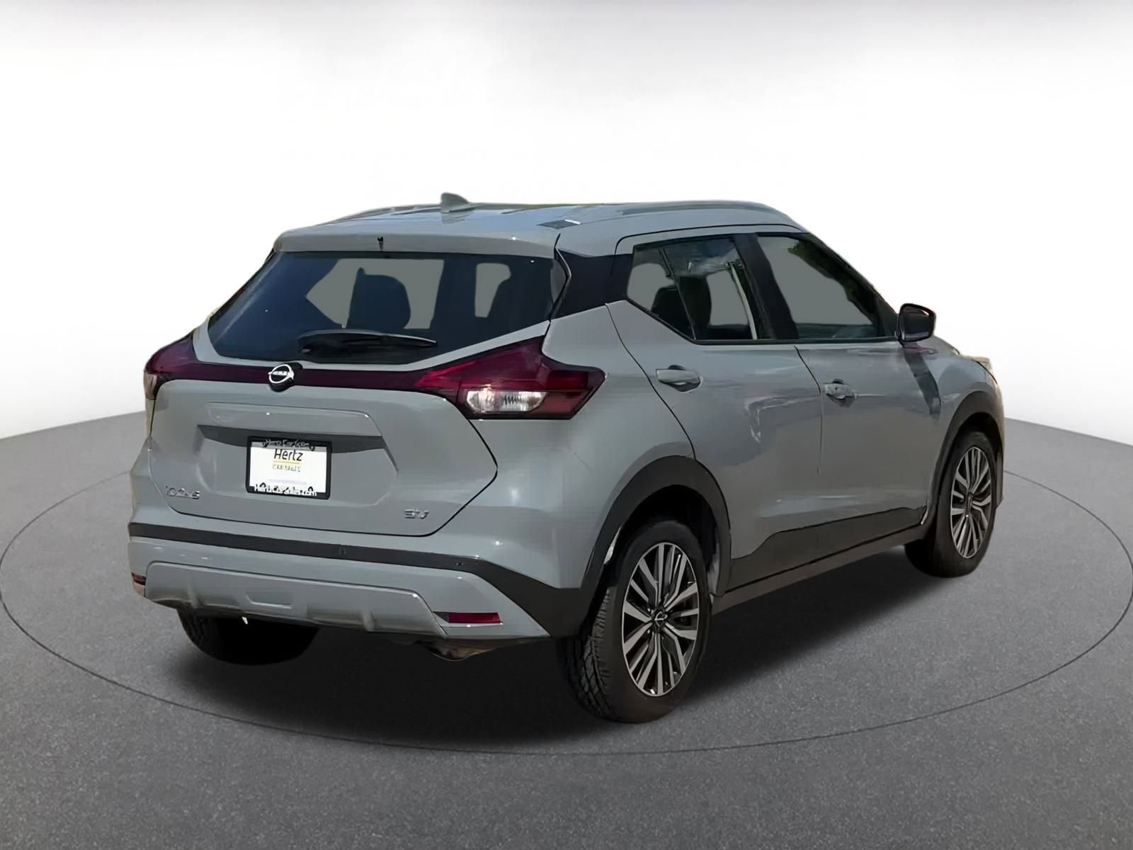 Thumbnail: 2023 Nissan Kicks - 13
