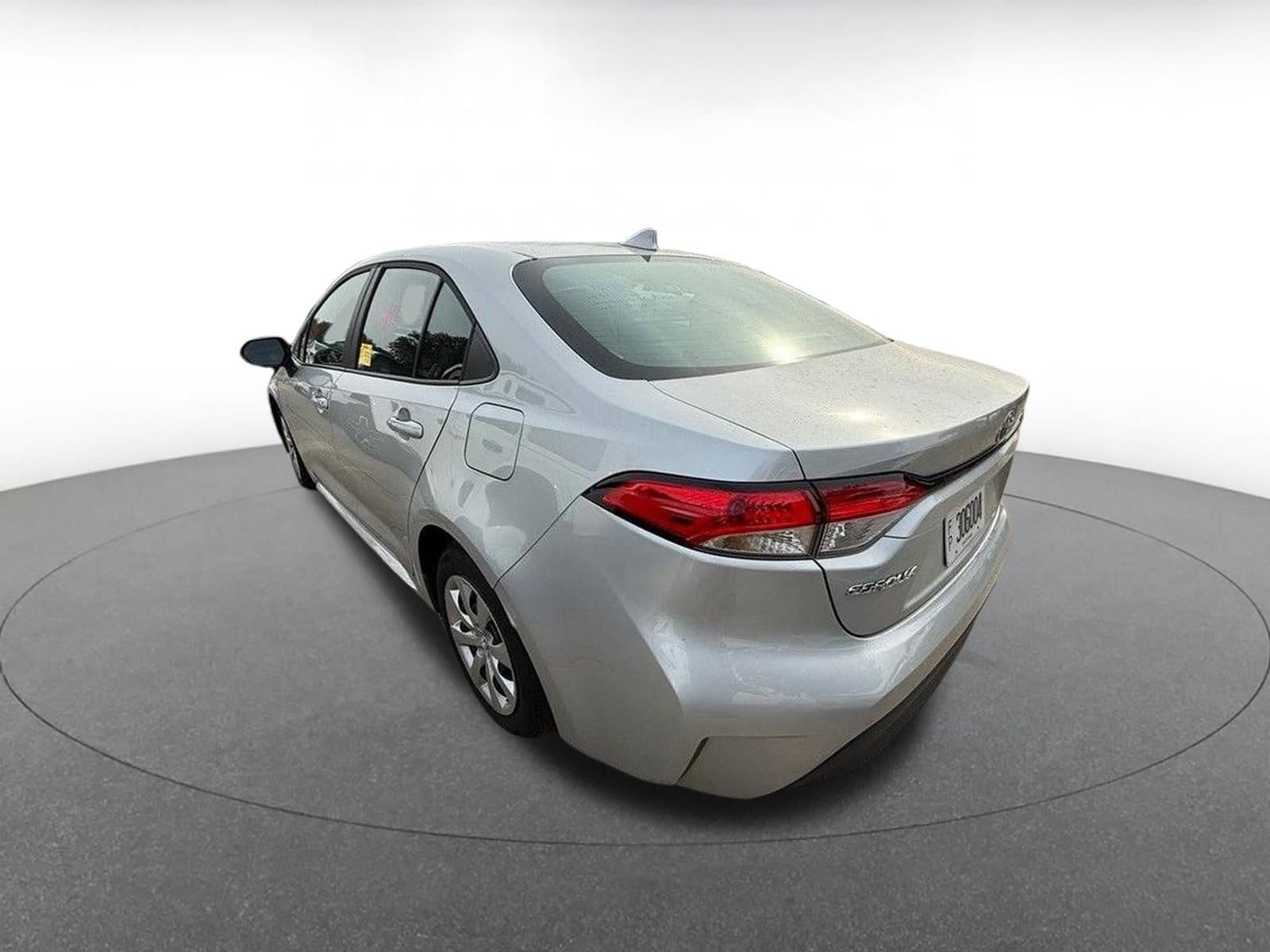 Thumbnail: 2025 Toyota Corolla - 3