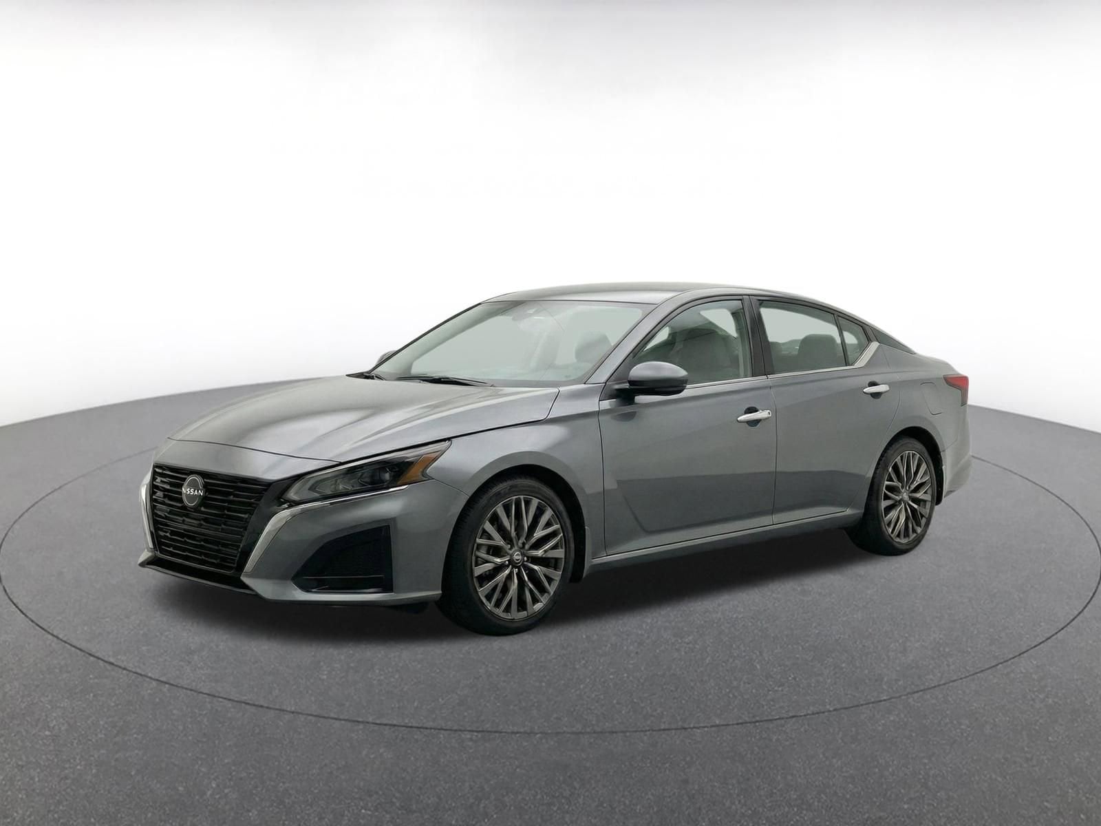Thumbnail: 2025 Nissan Altima - 3