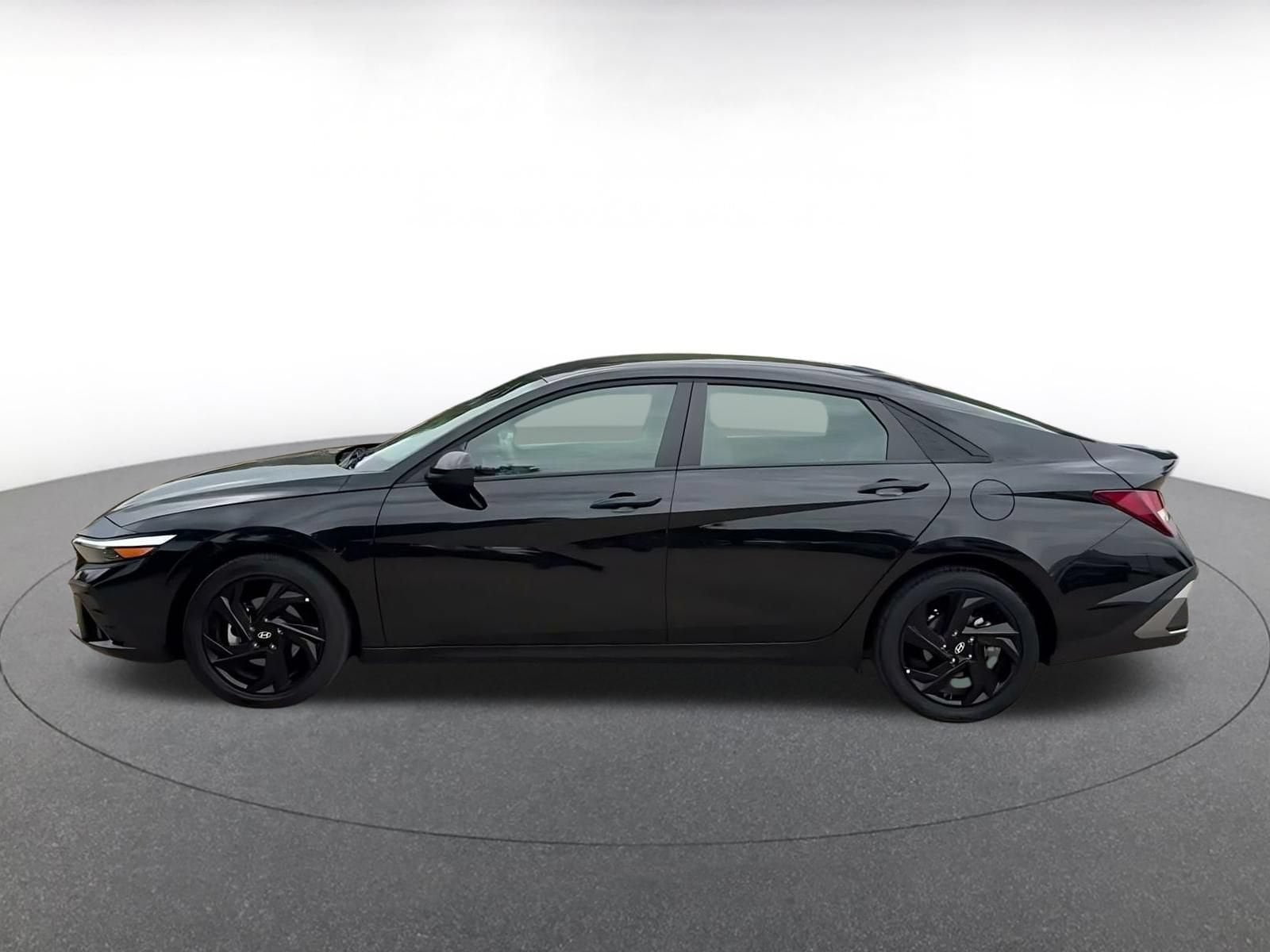 Thumbnail: 2026 Hyundai Elantra - 8