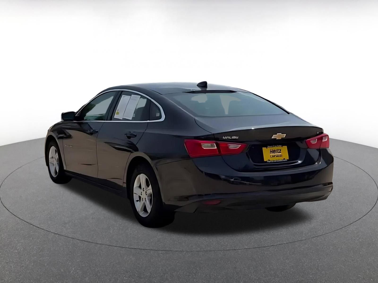 Thumbnail: 2023 Chevrolet Malibu - 11
