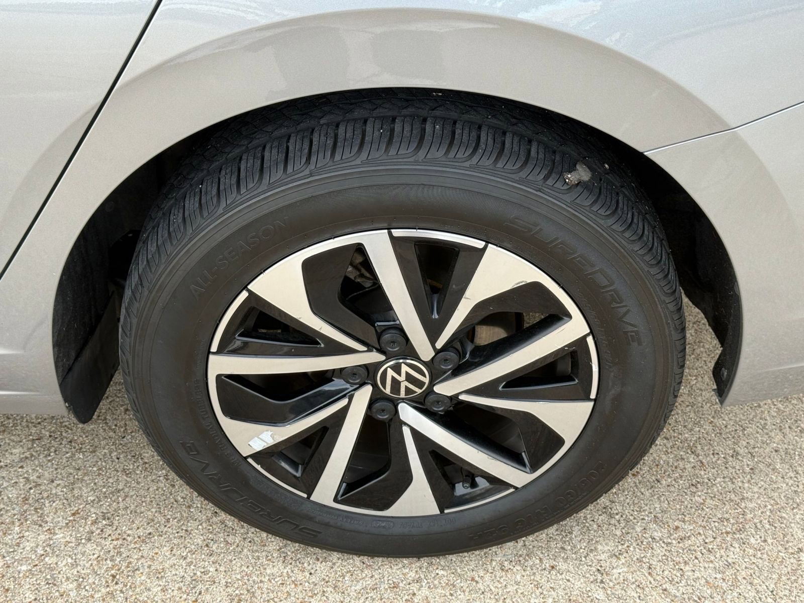 Thumbnail: 2024 Volkswagen Jetta - 31