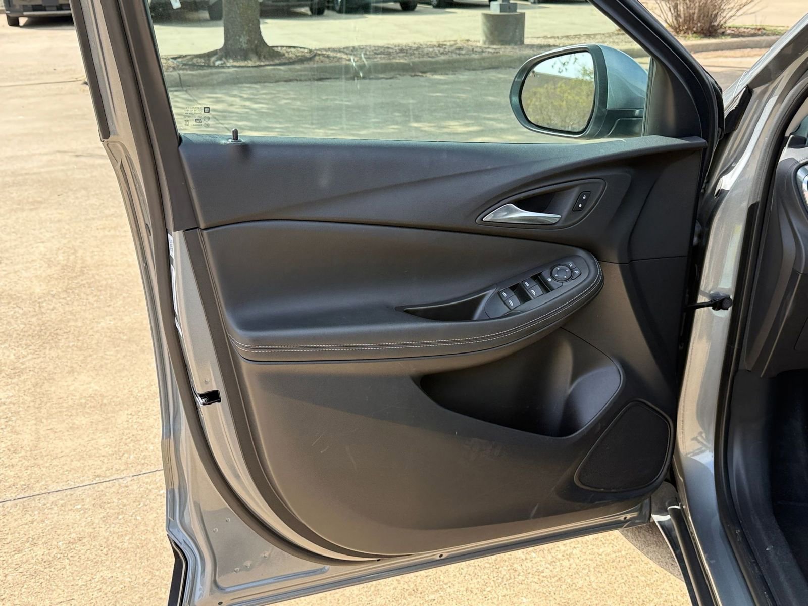 Thumbnail: 2025 Buick Encore GX - 18