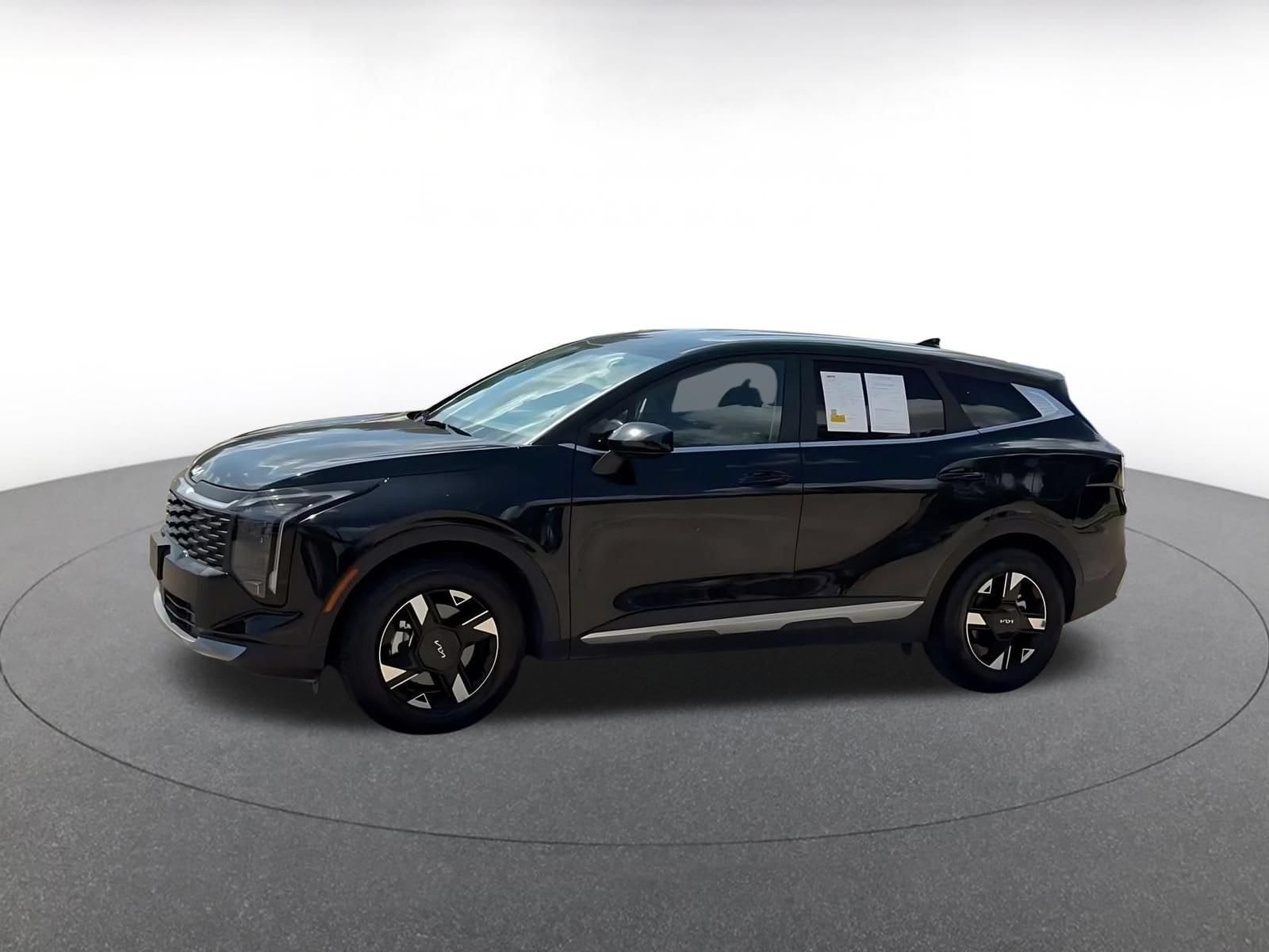 Thumbnail: 2026 Kia Sportage - 8