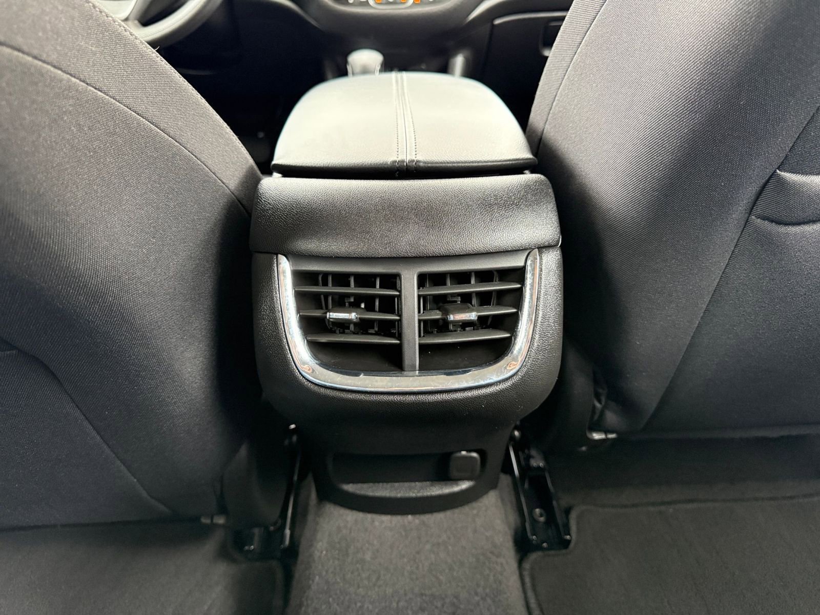 Thumbnail: 2024 Chevrolet Malibu - 24