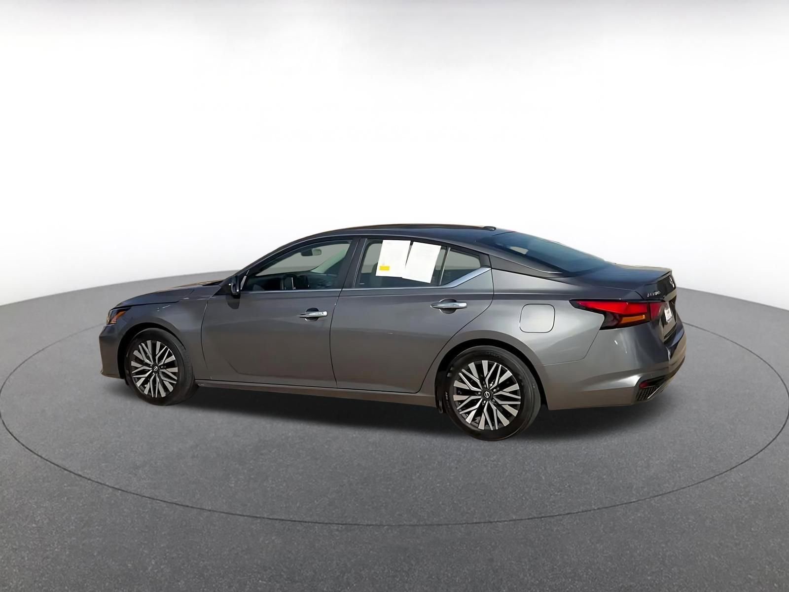 Thumbnail: 2025 Nissan Altima - 10