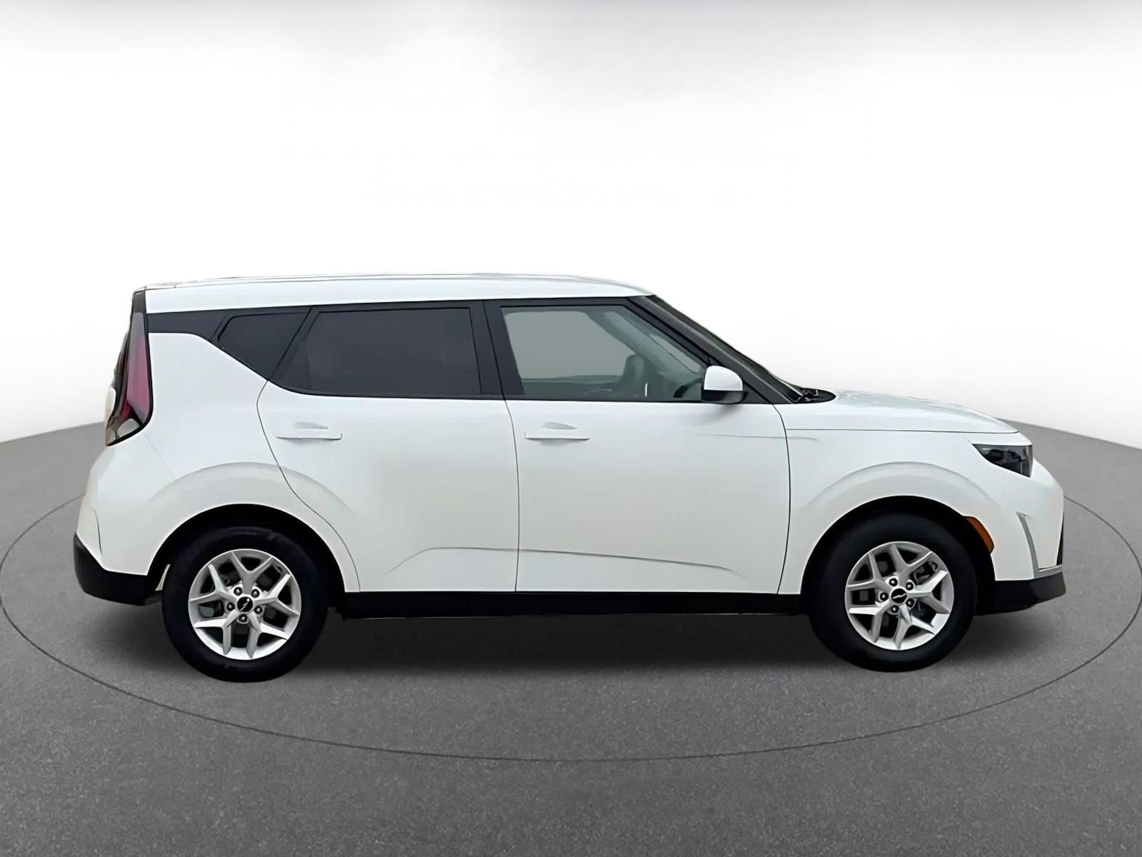 Thumbnail: 2025 Kia Soul - 16