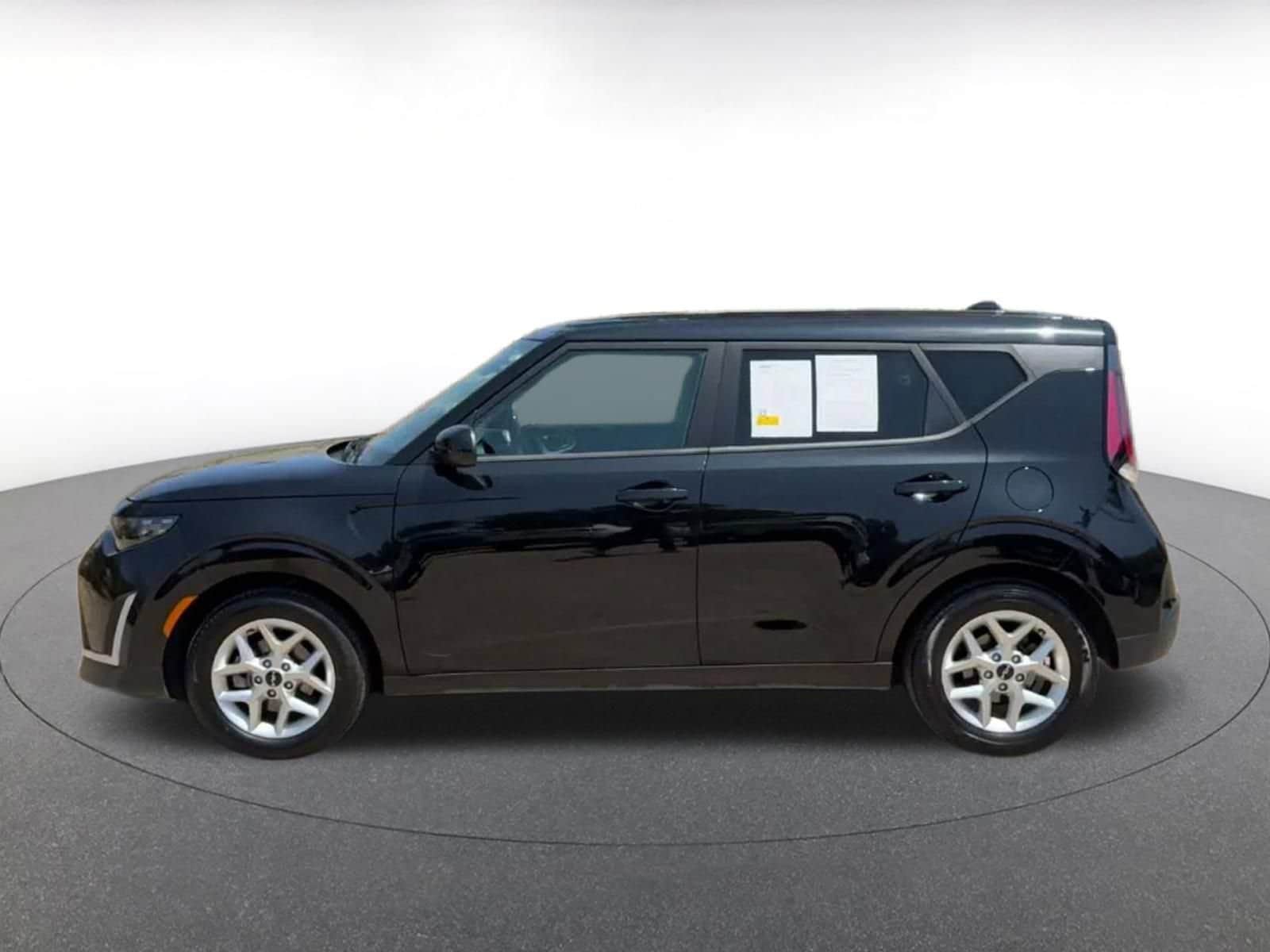 Thumbnail: 2025 Kia Soul - 8