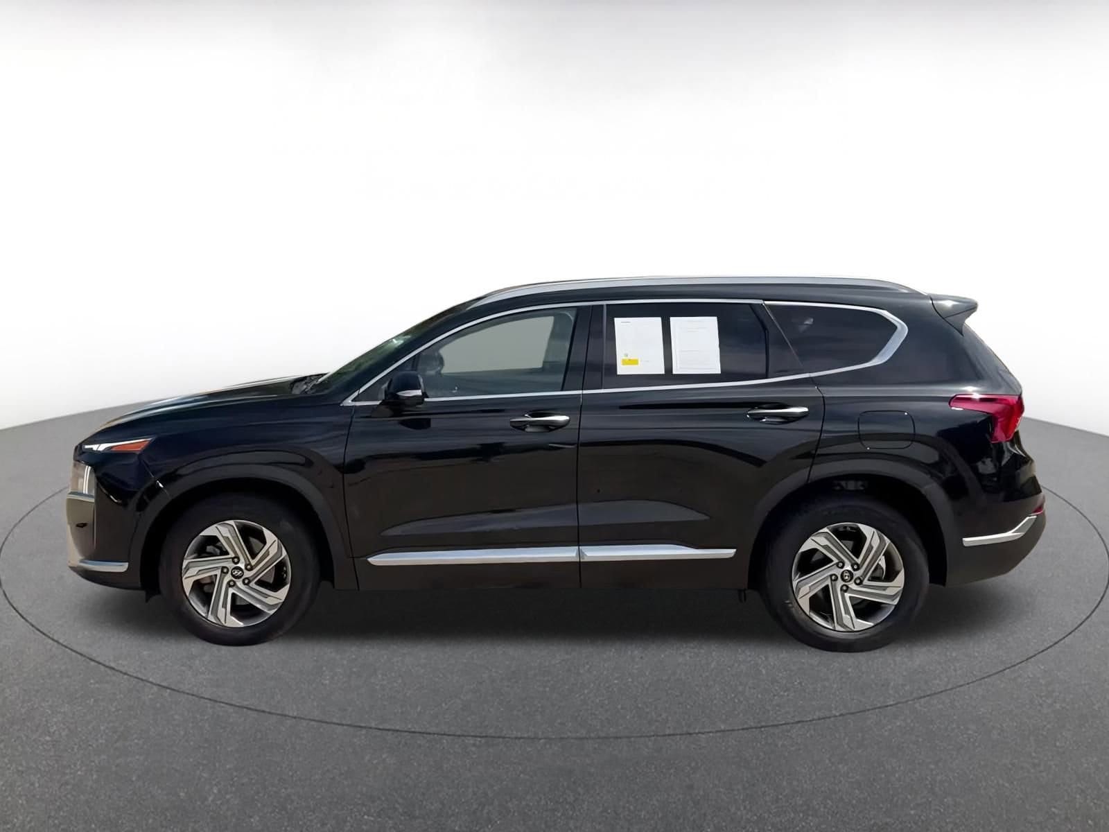 Thumbnail: 2023 Hyundai Santa Fe - 10
