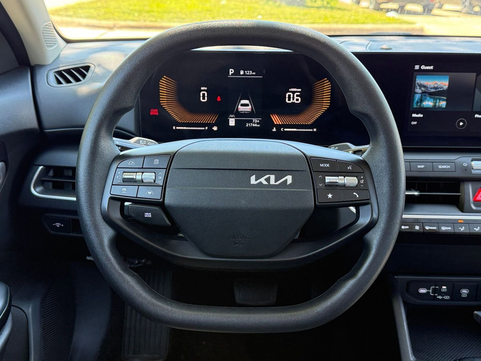 Thumbnail: 2025 Kia K4 - 29