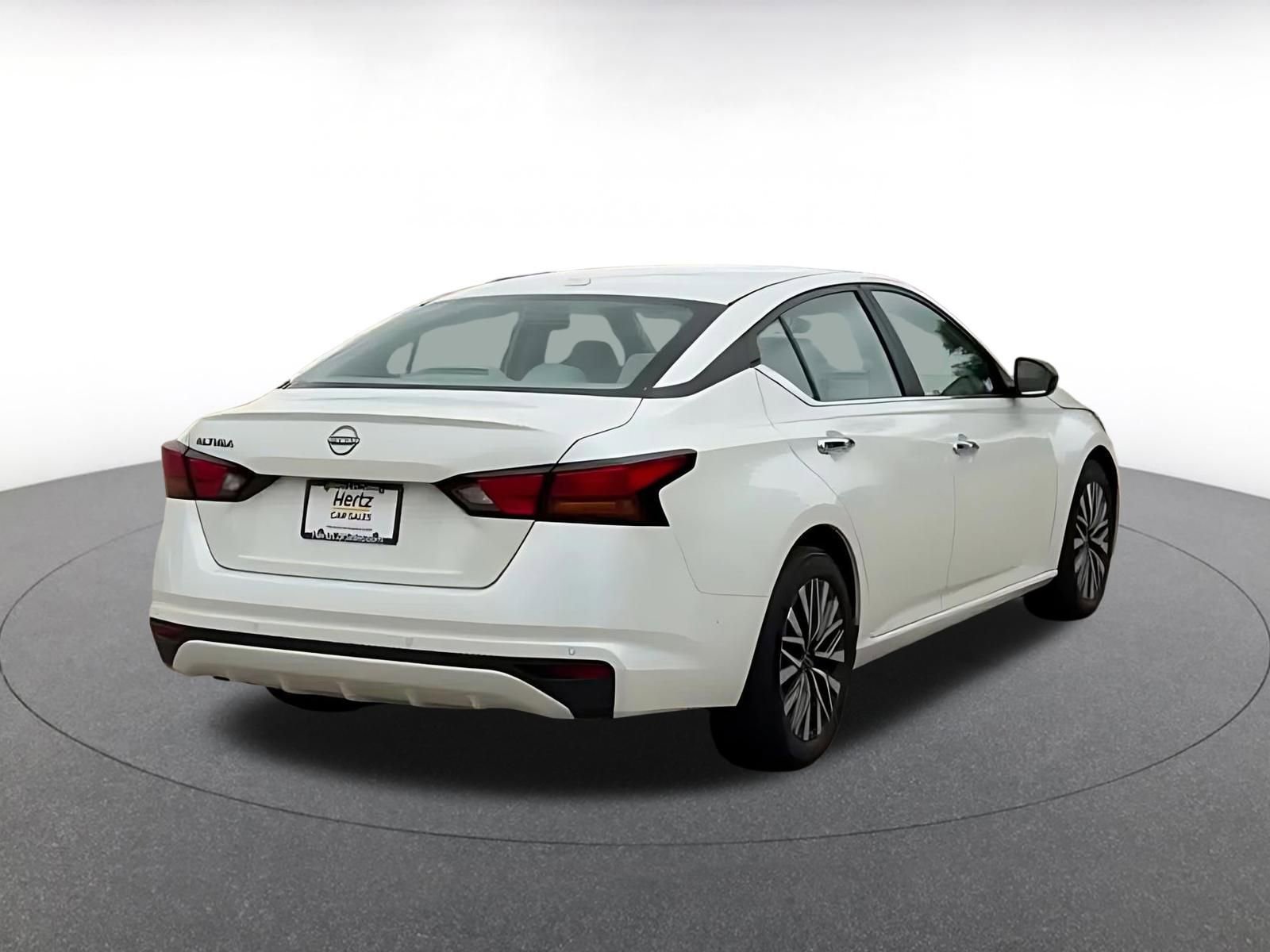 Thumbnail: 2025 Nissan Altima - 14