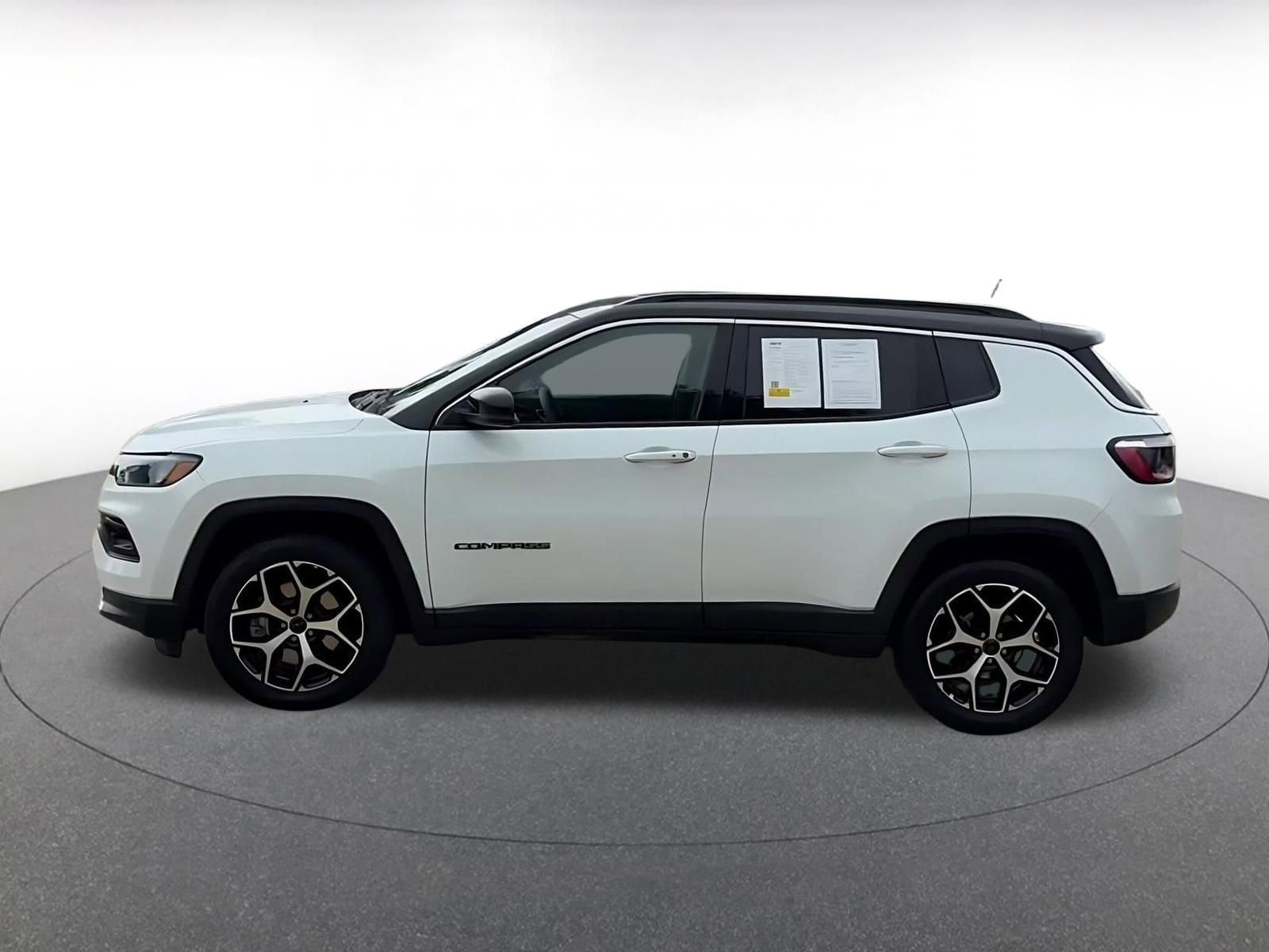 Thumbnail: 2025 Jeep Compass - 9