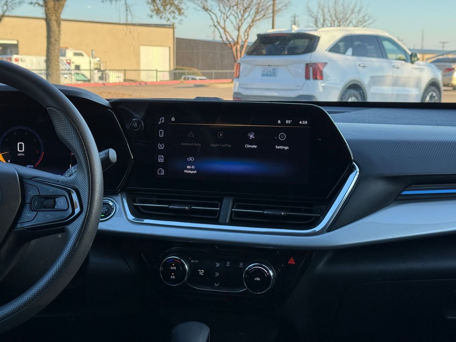 Thumbnail: 2025 Chevrolet Trax - 18