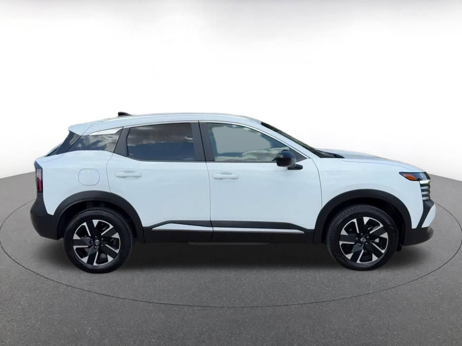 Thumbnail: 2026 Nissan Kicks - 13