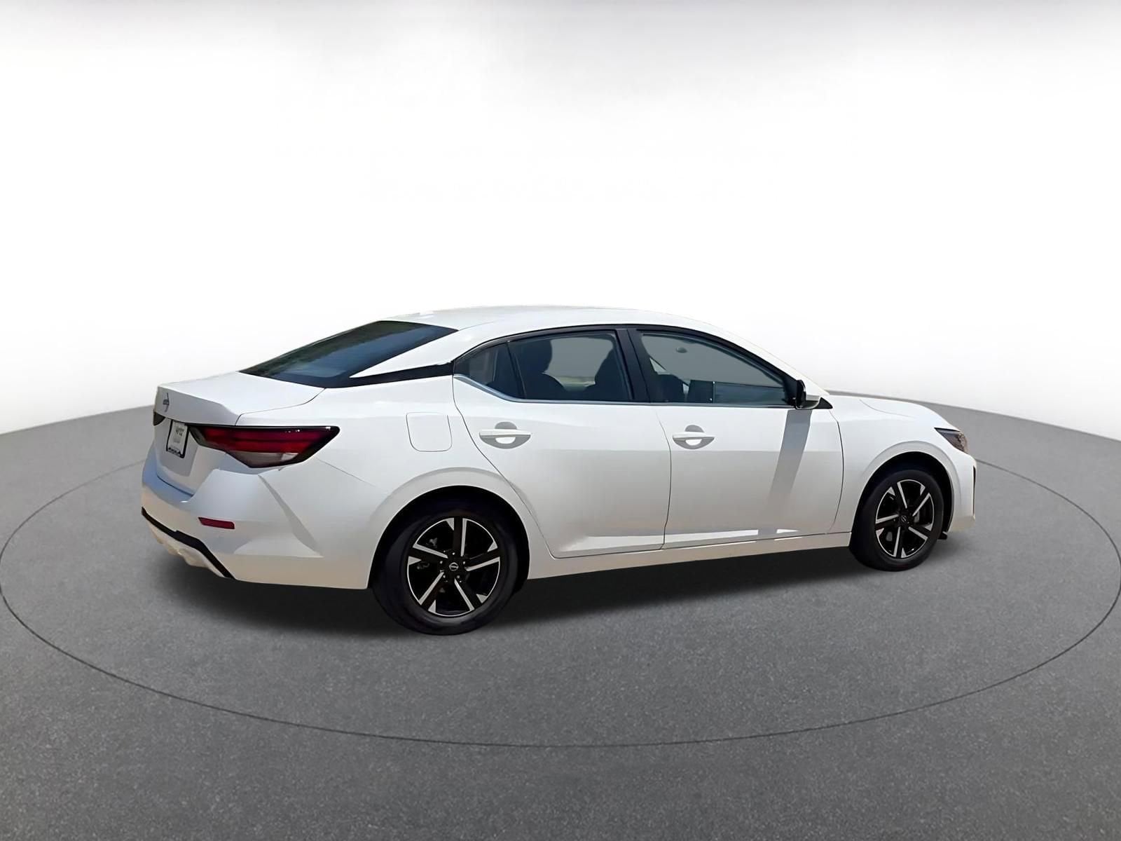 Thumbnail: 2025 Nissan Sentra - 11