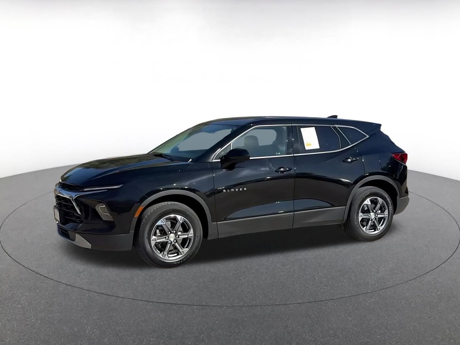 Thumbnail: 2025 Chevrolet Blazer - 8