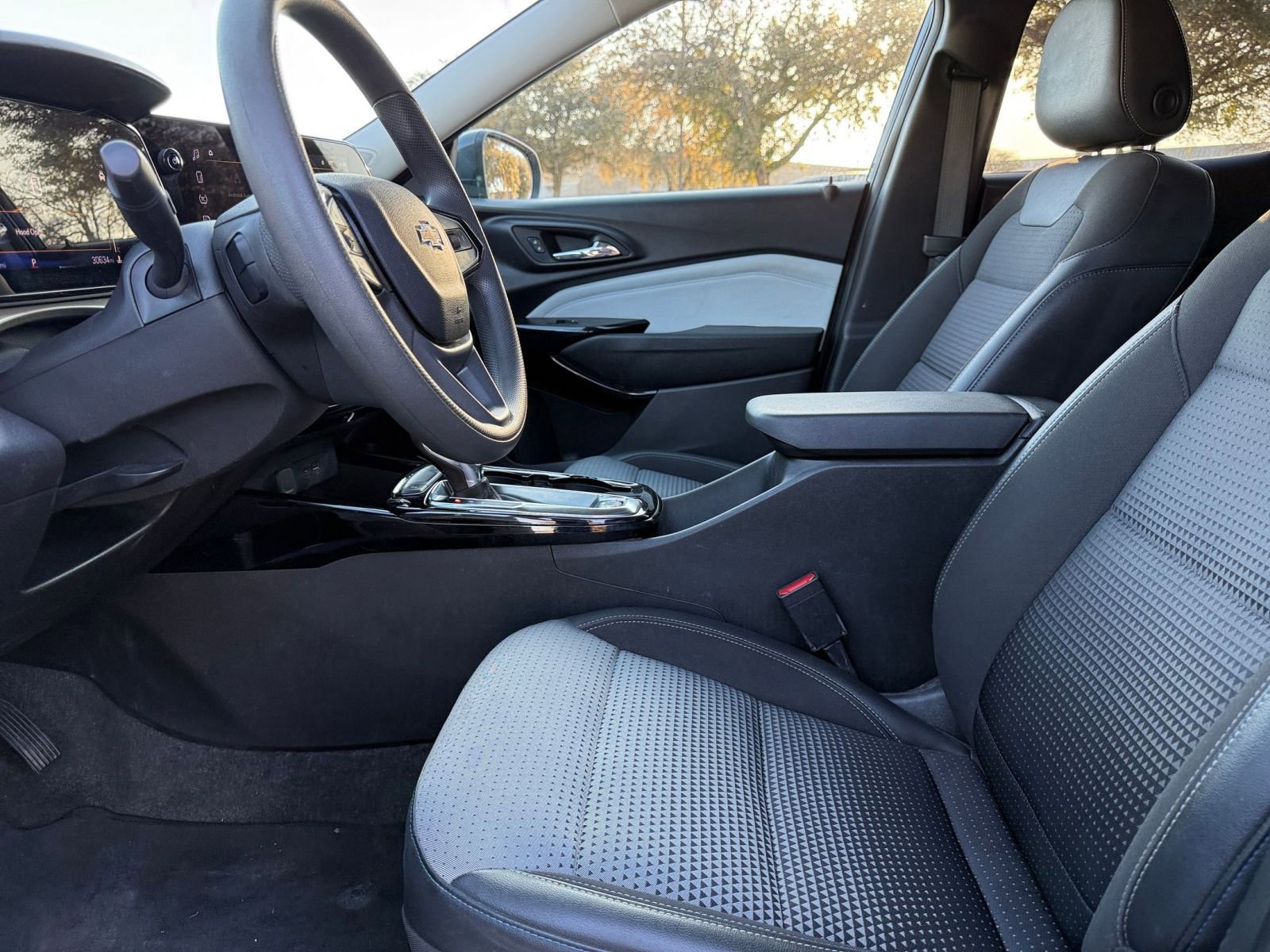 Thumbnail: 2025 Chevrolet Trax - 29