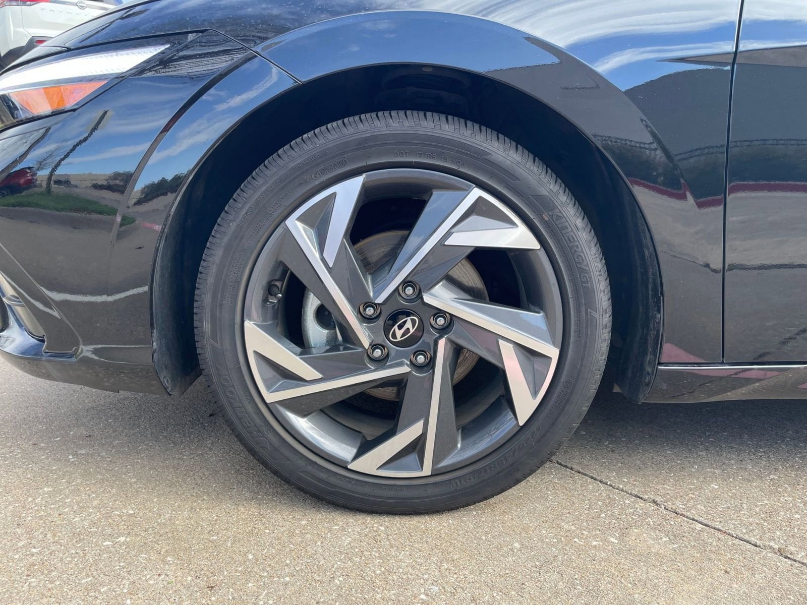 Thumbnail: 2025 Hyundai Elantra - 34