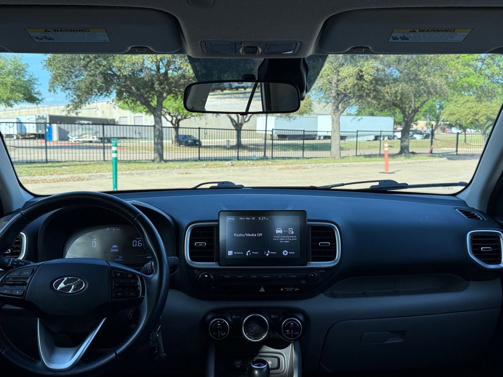 Thumbnail: 2023 Hyundai Venue - 34