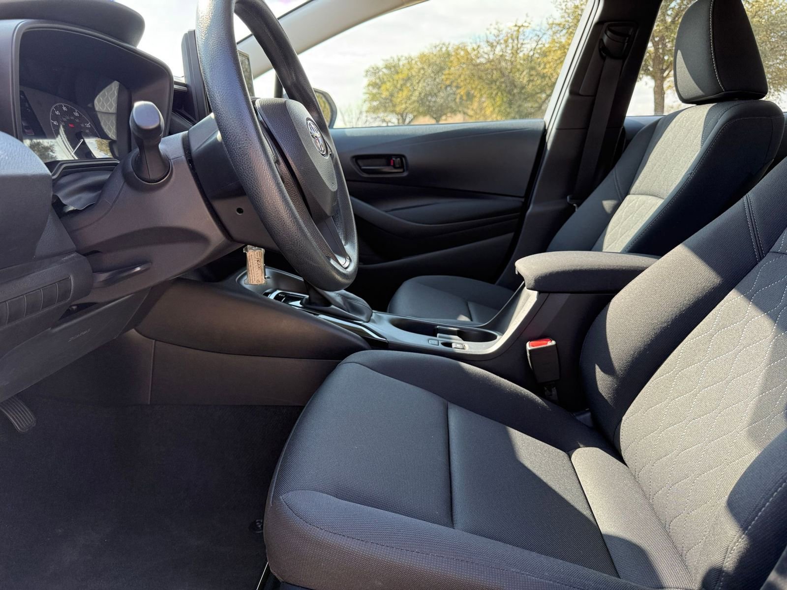 Thumbnail: 2025 Toyota Corolla - 27